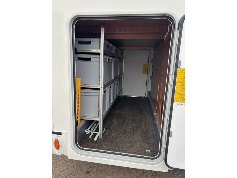 Adria Matrix M 670 SBC vol opties, queensbed  foto: 7