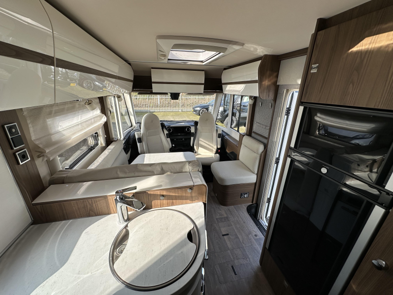 Hymer BML-I 780 OBERK&Auml;STEN STATT HUBBETT! Foto: 11