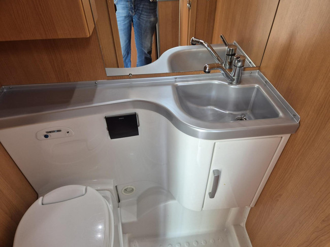 Knaus Sport 500EU enkele bedden, mover, schotel, airco VOL foto: 13