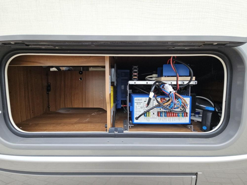Hymer ML-I 630 Electric bike rack, awning photo: 16