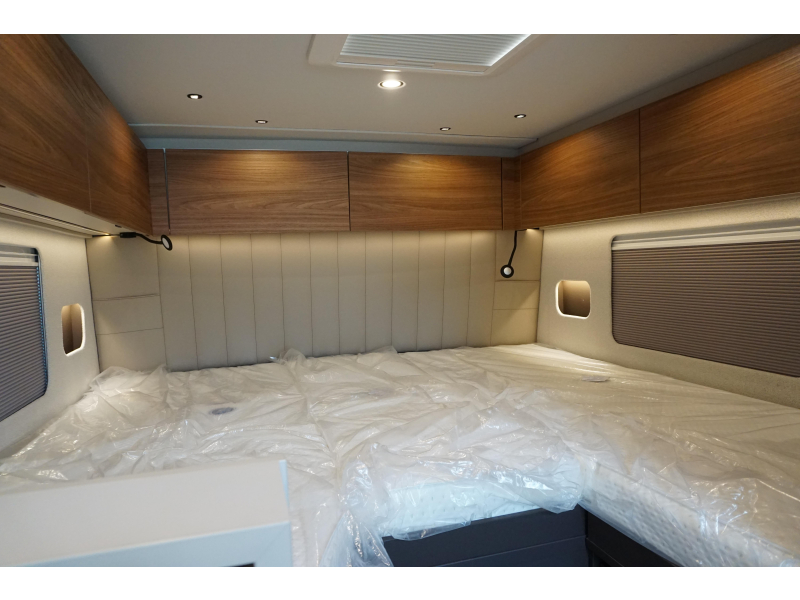 Bürstner Signature SFT 7.0 180 PK - 4500 kg Automaat  foto: 16