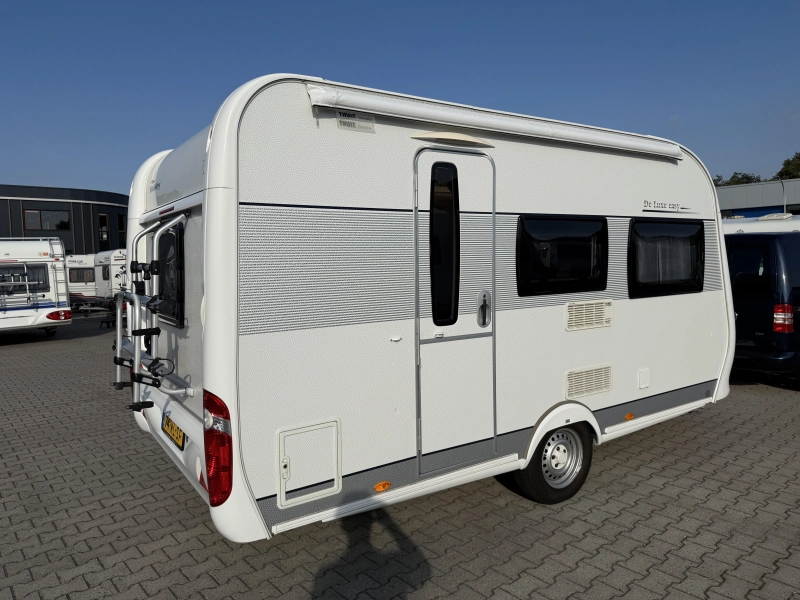 Hobby De luxe Easy 400 SF transverse bed dinette toilet photo: 11