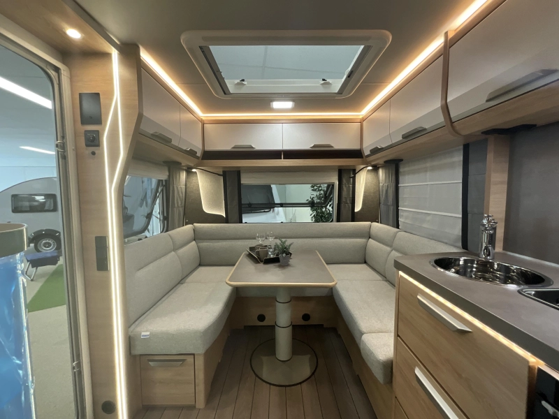 Knaus Sudwind Black Selection 450 FU VLOERVERW-MOVER  foto: 7