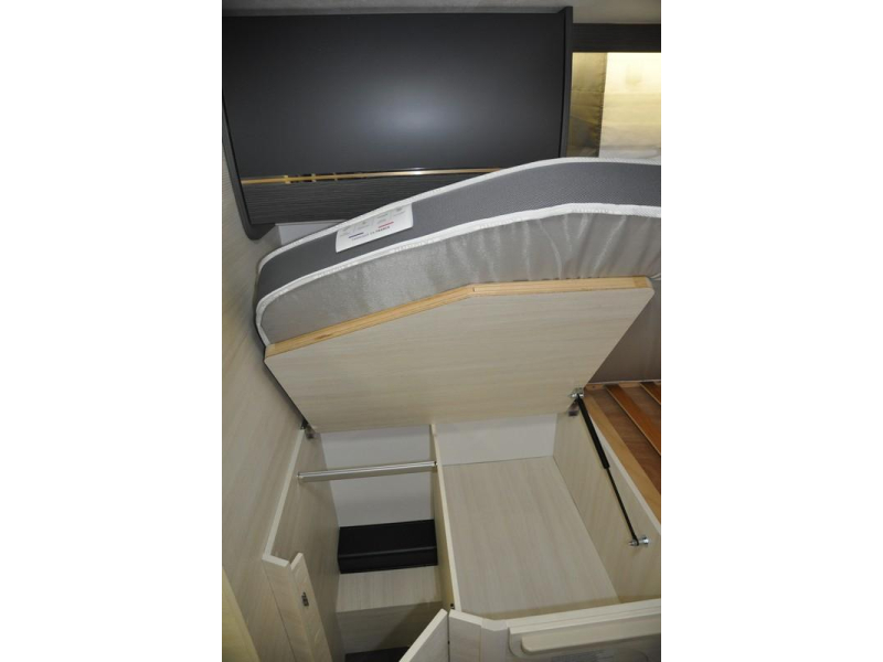 Chausson 777 Premium super complete camper  foto: 17