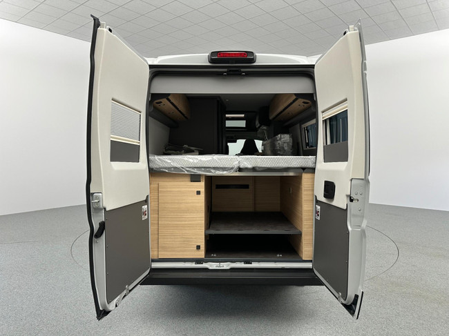 Malibu Van Diversity 640 LE K Charming GT Skyview foto: 16