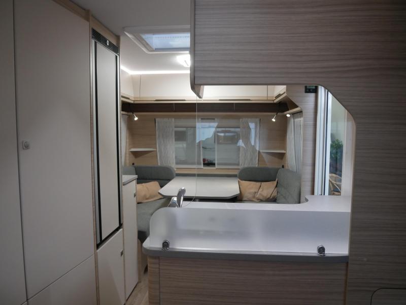 Fendt Bianco Activ 495 SFE Model 2026  foto: 15