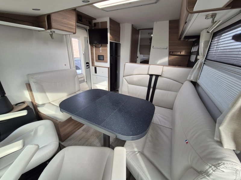 Pilote Essentiel G 740 AUT. 9-T TWINBED TV Solar  foto: 10