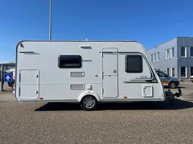 Caravelair Antares 476 Family Bunk bed | Bicycle rack | Awning | TV | French bed | Train seat | Screen photo: 3