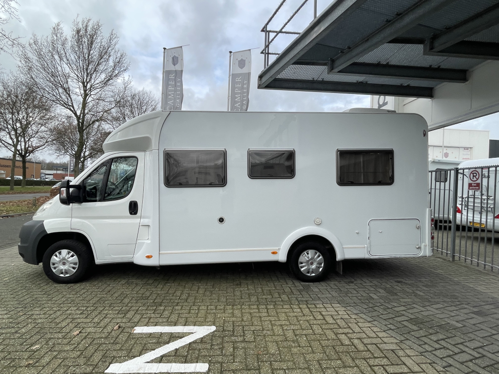 Sunlight Capron Liberté VIP 690 VIP FRANSBED+HEFBED DAKAIRCO foto: 4