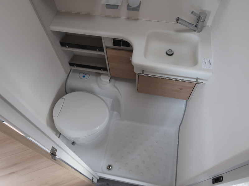 Dethleffs Nomad Avantgarde 460 LE ZGAN EN COMPLEET !! 