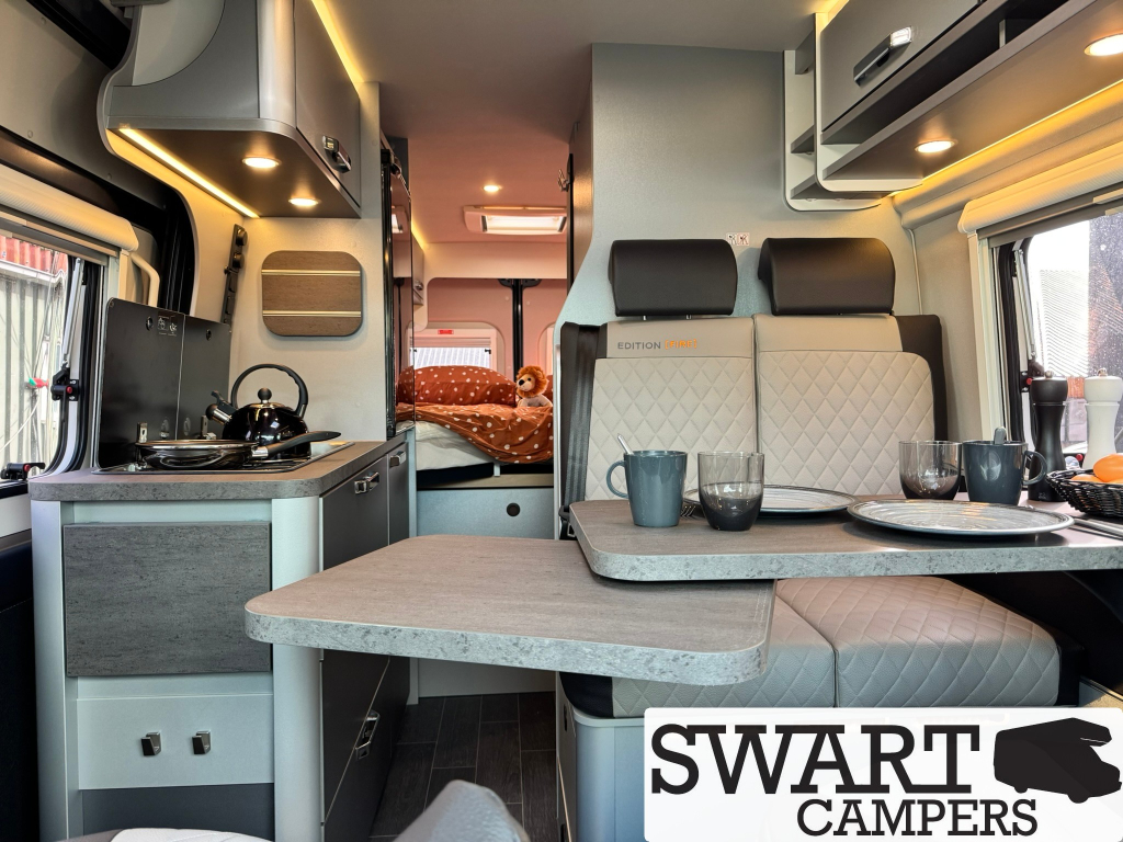 Weinsberg CaraBus Grey 630 ME Edition [Fire], Lengtebedden Automaat Maxi foto: 11