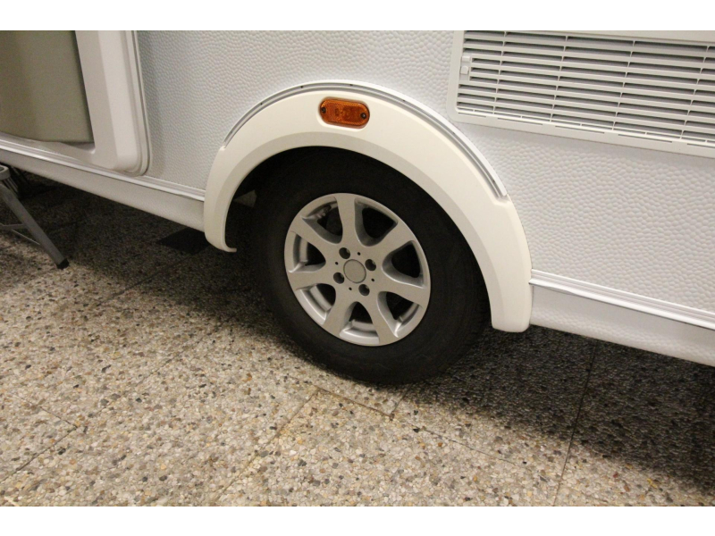 Knaus Sport Special 420 QD Awning, Bicycle rack, Alloy wheels photo: 19