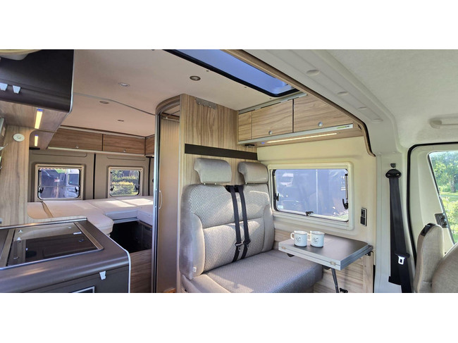 Hymer Yosemite 600 * AUTOMATIK * Längsbetten * Hubdach Foto: 12