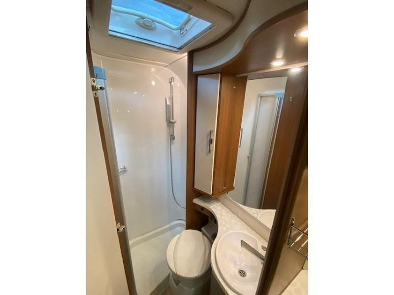 LMC Explorer SportLine 595 Very nice! photo: 12