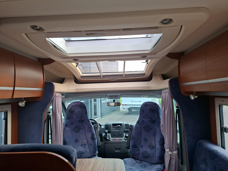Challenger Mageo 107 luxe en ruime camper  foto: 10