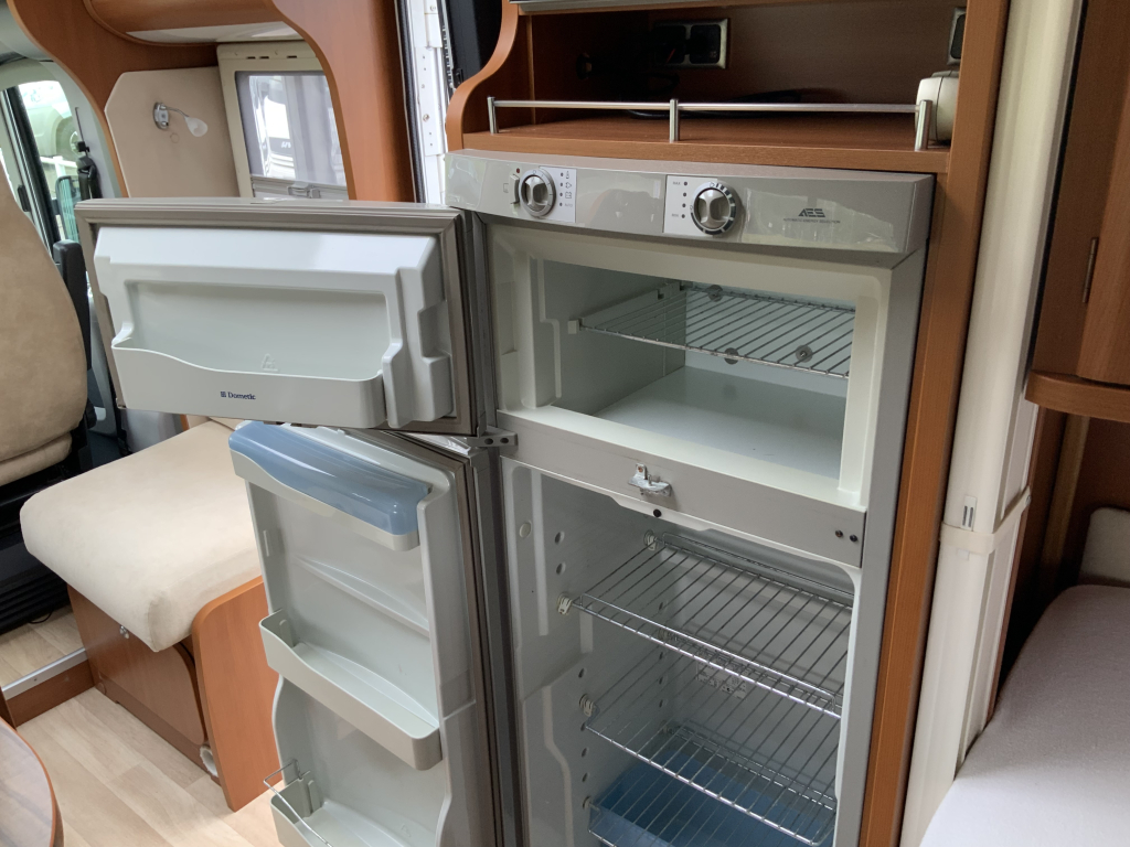 Chausson Allegro 96 – enkele bedden laag, wc en doucheruimte achter, zeer nette camper bj. 2009 Camper centrum On The Road  foto: 15