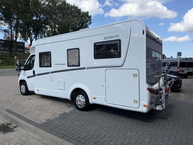 Dethleffs T 6611 Advantage Automatique Lits Jumeaux Panneau Solaire Auvent photo: 8
