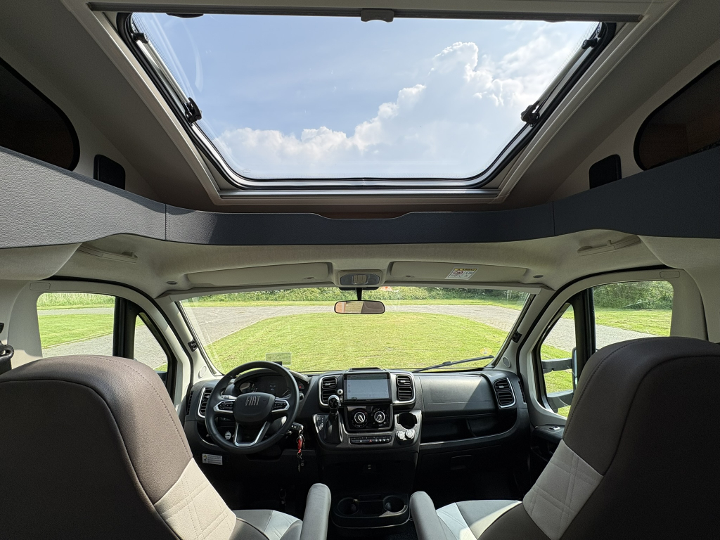 Knaus LiveTI 650 MEG Platinum Selection foto: 9