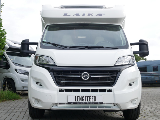 Laika Ecovip 409 Lengtebedden, Hefbed, Luxe Half Integraal XXL Garage!! foto: 1