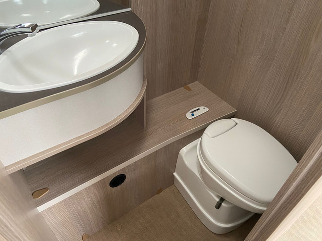 Bürstner Premio Life 480 TL foto: 14