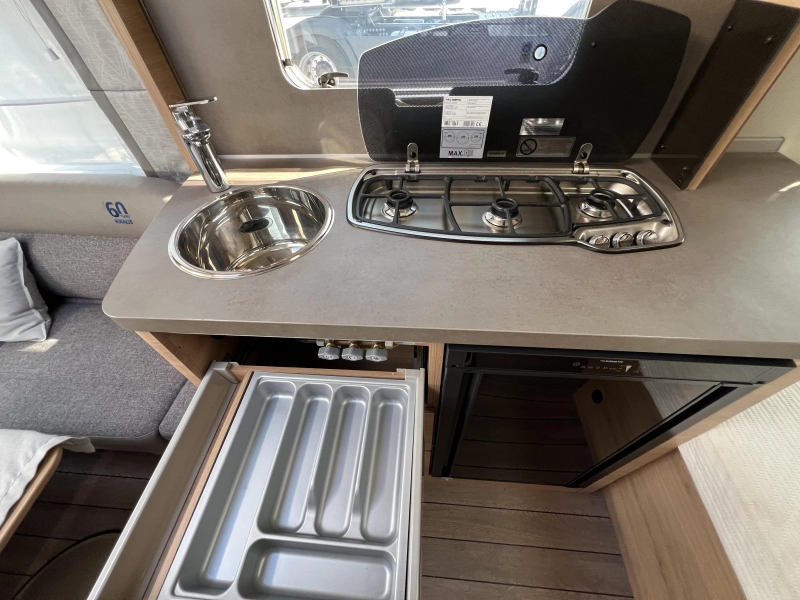 Knaus Sudwind 60 Years 450 FU awning audio system photo: 7