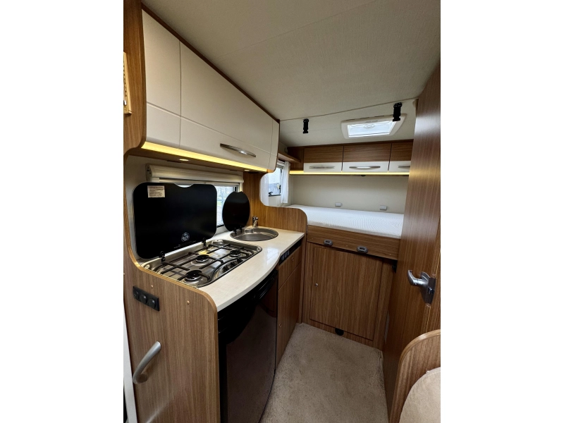 Carado T 132 Hymer group photo: 11