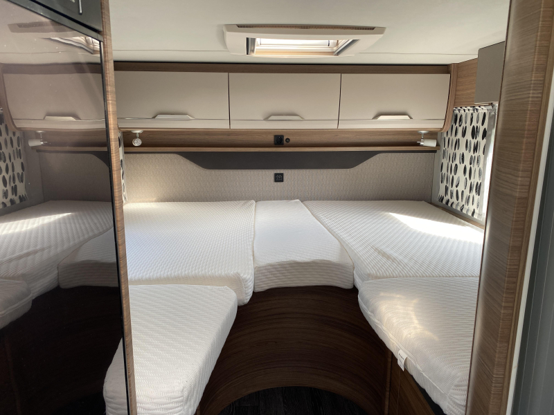 Knaus Vansation Van TI Camas individuales foto: 7