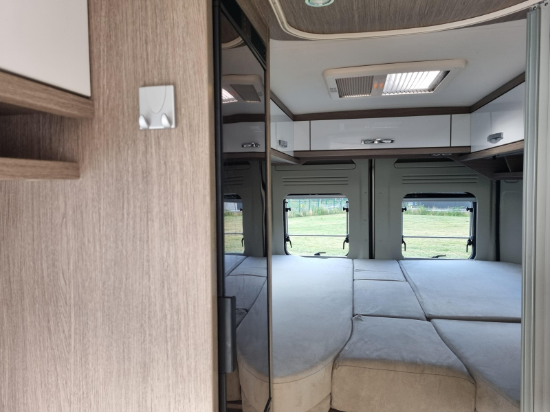 P&ouml;ssl Roadcruiser 640 Top condition, low mileage photo: 12