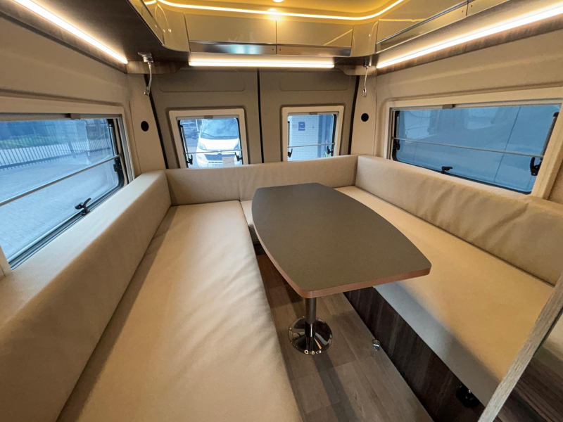 Laika Ecovip 645 unieke bus bomvol opties  foto: 10