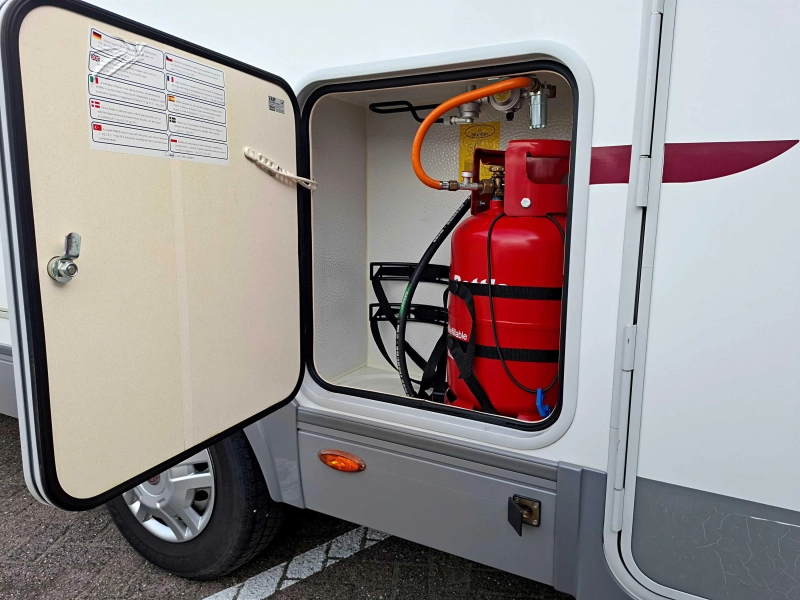 Adria Sport S 572 SL Lengtebedden|Zonnepaneel|  foto: 5