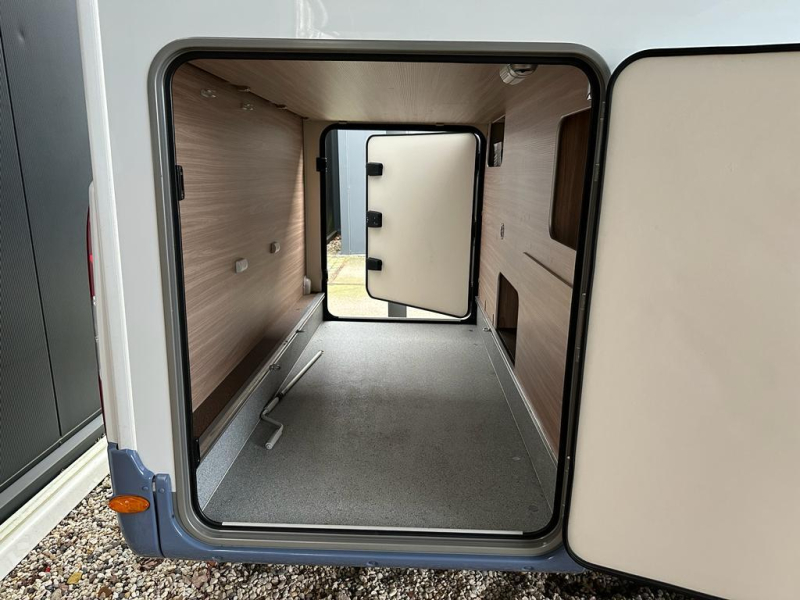 Bürstner Delfin T 690 G - navi  foto: 3