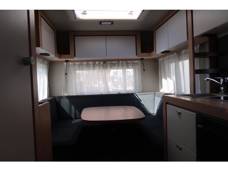 Knaus Sport 450 FU ZGAN, 5 MAANDEN OUD  foto: 4