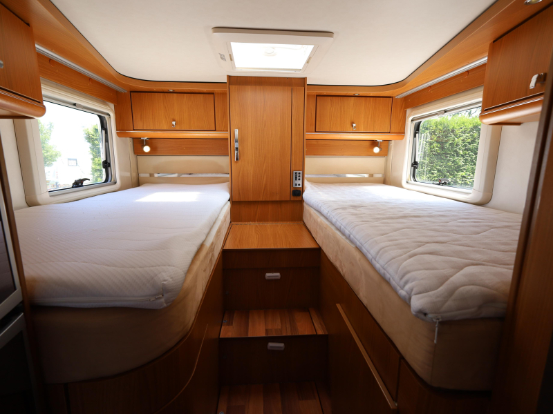 Hymer Tramp 674 SL enkele bedden | dakairco  foto: 9