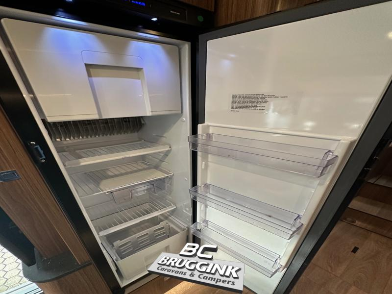 Hymer B-MC I 680 EINZELBETTEN + HUBBETT Foto: 16