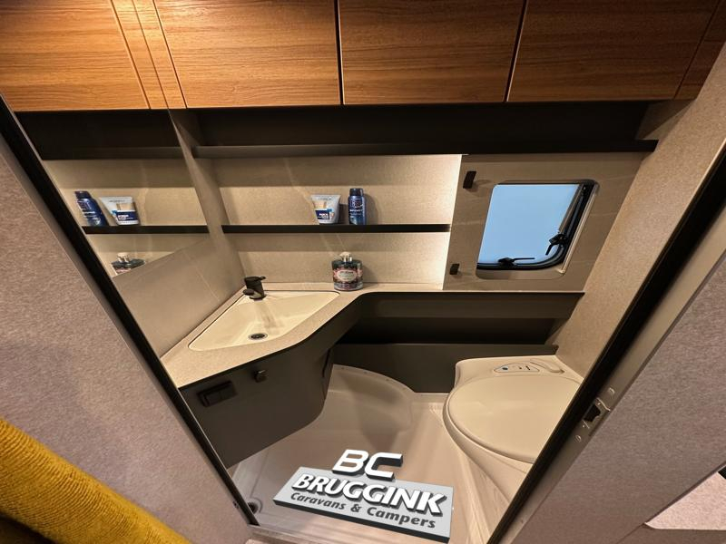 Eriba Novaline 495 SINGLE BEDS photo: 7
