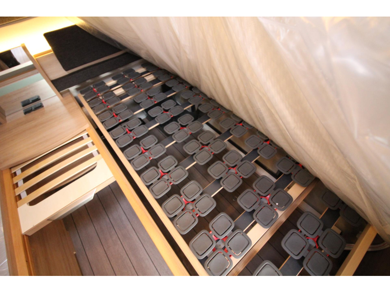 Knaus Sudwind Black Selection 460 EU AIRCO AKTIE JULI MAAND  foto: 18