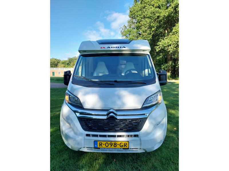 &iexcl;Adria Compact SL longitud 660 con solar! foto: 19