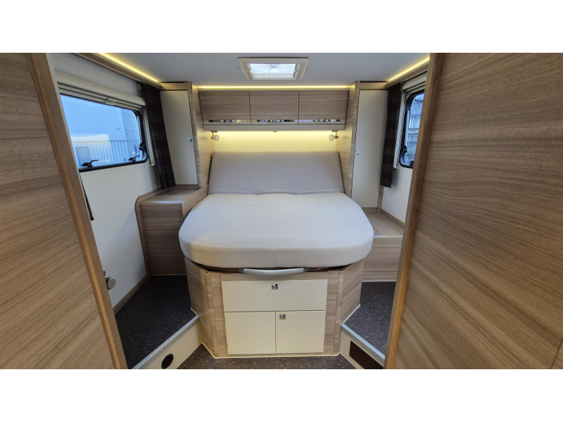Adria S690SC Queensbed / topstaat!  foto: 7