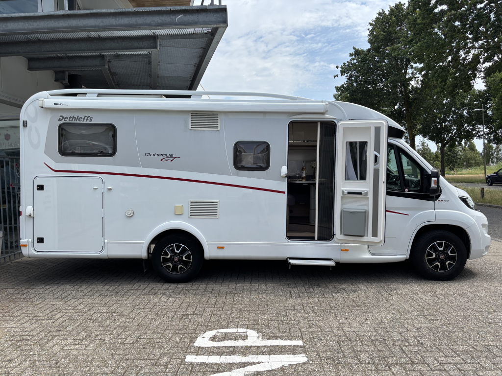 Dethleffs GLOBEBUS T006 ENKELE BEDDEN XXL-GARAGE CAMERA foto: 3