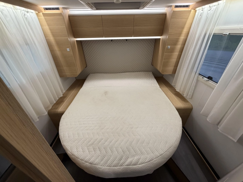 Adria Coral Plus 650 DC Queensbett / Automatik Foto: 15