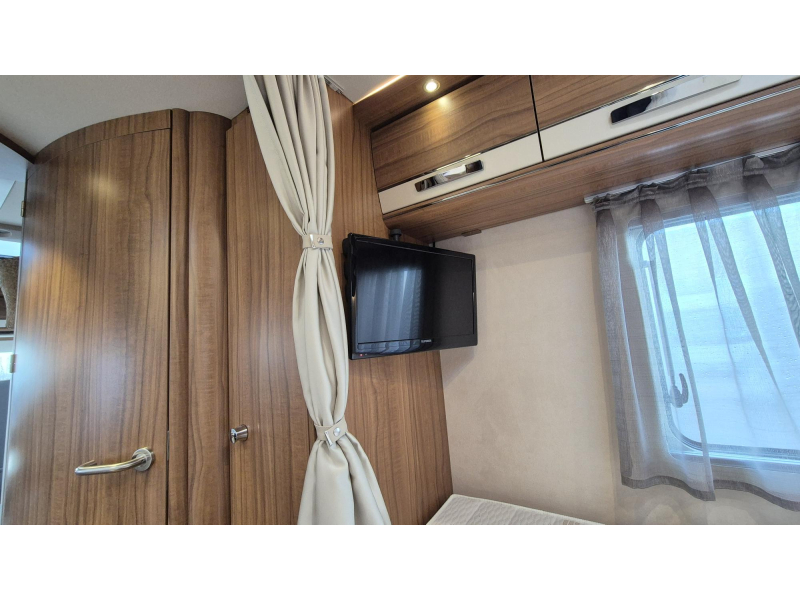 Hymer B678 PremiumLine 25833 KM / Nieuwstaat !  foto: 8