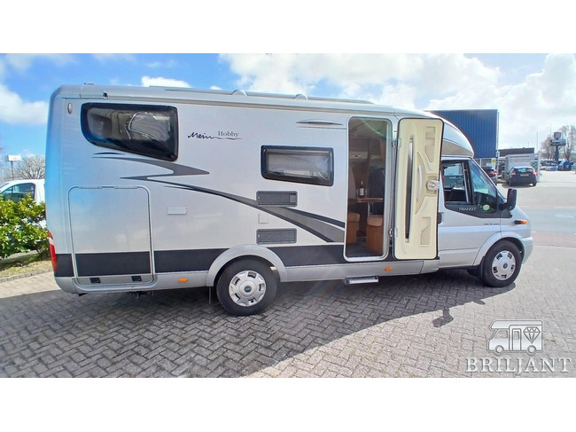 Hobby T 500 GESC .. 2009 enkele bedden foto: 2