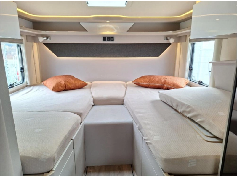 Hymer Tramp S 585 HEFBED + LENGTE BEDDEN  foto: 14