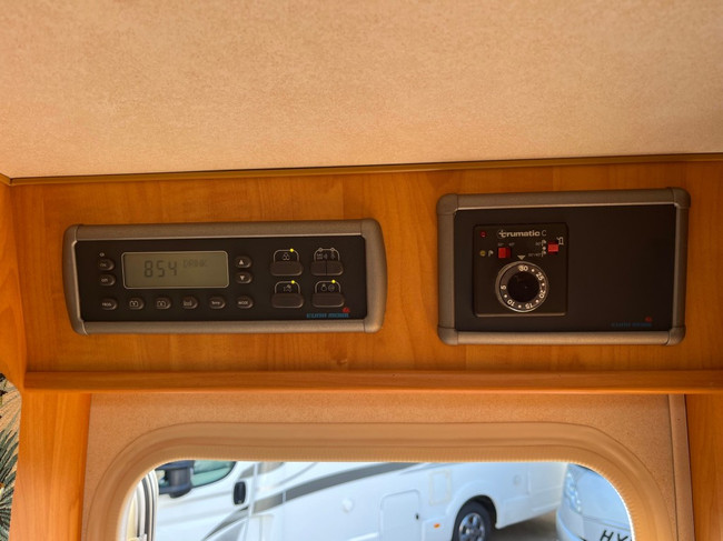 Eura Mobil Compact Off-grid Inverter Solar Panel Maxi-Fan 4p. photo: 12