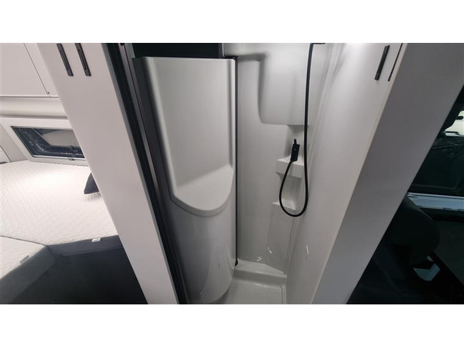 Adria Twin Supreme 640 SLB Foto: 7