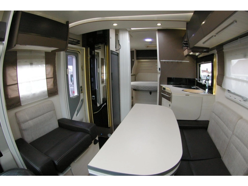 Chausson Welcome 738 XLB Queensbed, Hefbed, Garage  foto: 8
