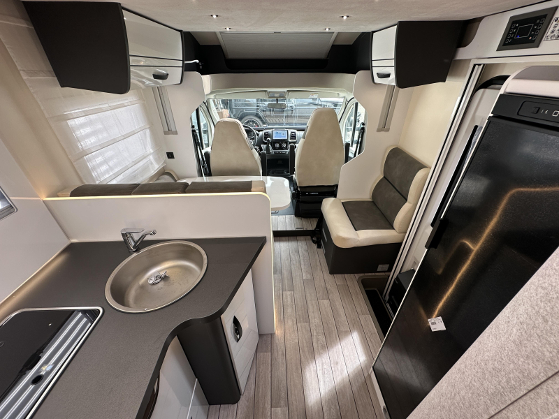 McLouis MC4 373 Fiat 140PK Automaat NIEUW  foto: 11