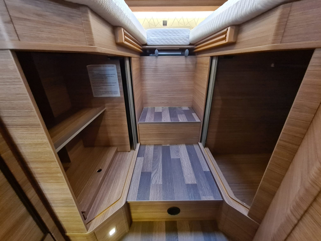 Weinsberg Cara compact suite MB640 foto: 21