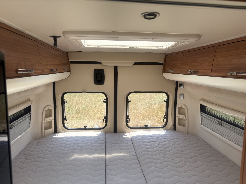Adria TWIN SLX640, Camas individuales 2.3 Turbo 130cv foto: 13