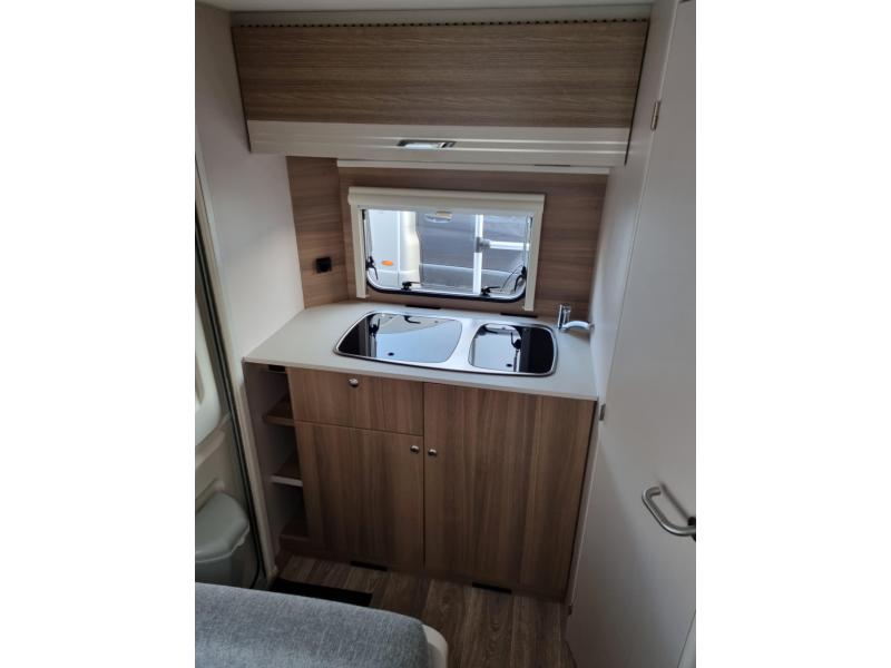 Dethleffs C'Joy 420 QSH - Thule Cassette Luifel -  foto: 13